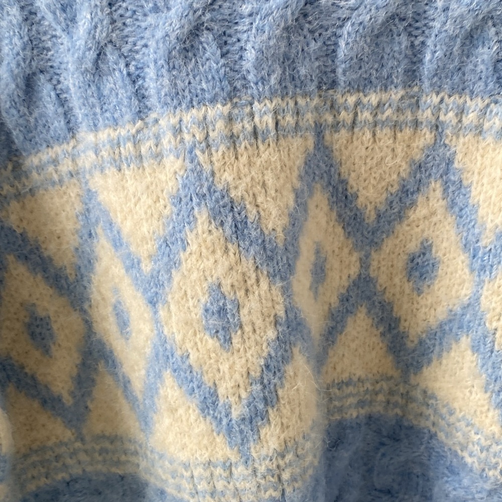 Chunky Sweater - Picture 2 of 2